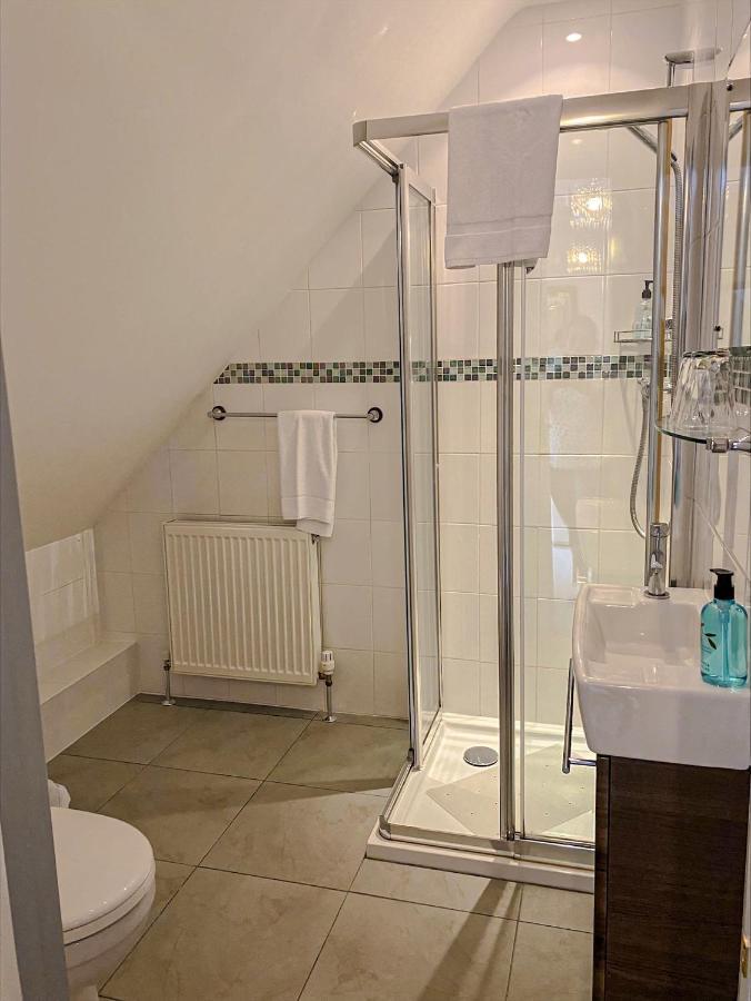 Hostel Springfields - Annex With Two Double Bedrooms In A Rural British Village